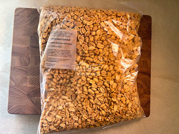Арахис со вкусом охотничьих колбасок в Кургане