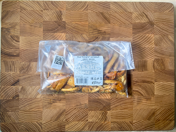 Сыр 150 гр ГОРНЫЙ СЫРОВАР (Ассорти копчёный с укропом и чесноком) в Кургане