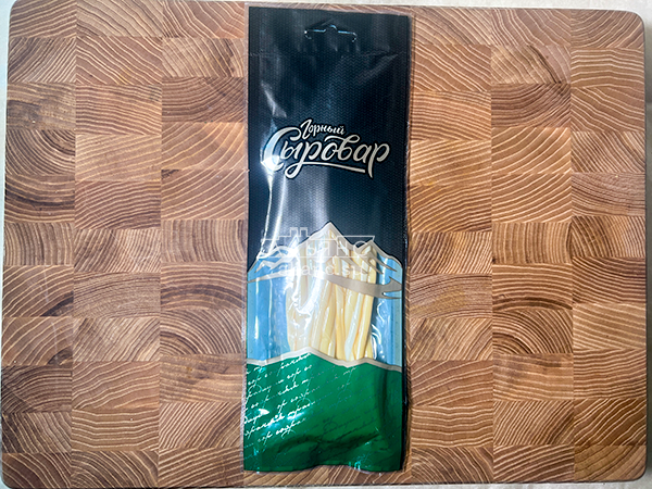 Сыр 60 гр ГОРНЫЙ СЫРОВАР (Нити копчёные) в Кургане
