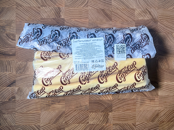 Сыр 1 кг ГОРНЫЙ СЫРОВАР (Балыковый копчёный) в Кургане