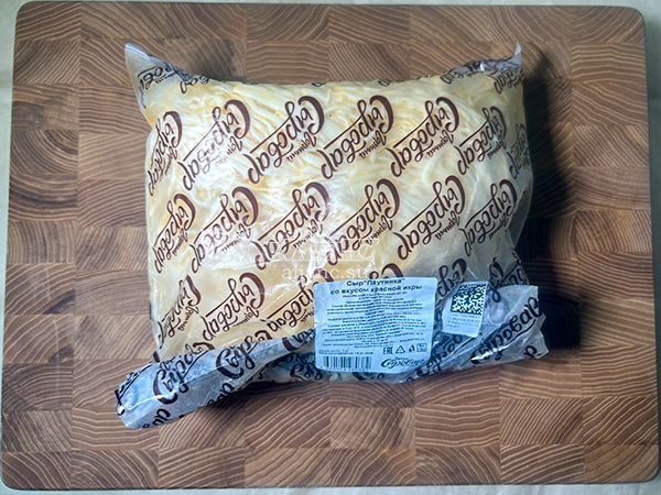 Сыр 1 кг ГОРНЫЙ СЫРОВАР (Паутинка со вкусом красной икры) в Кургане